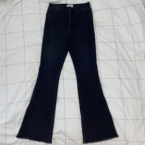 Black bell bottom jeans - Super flattering!